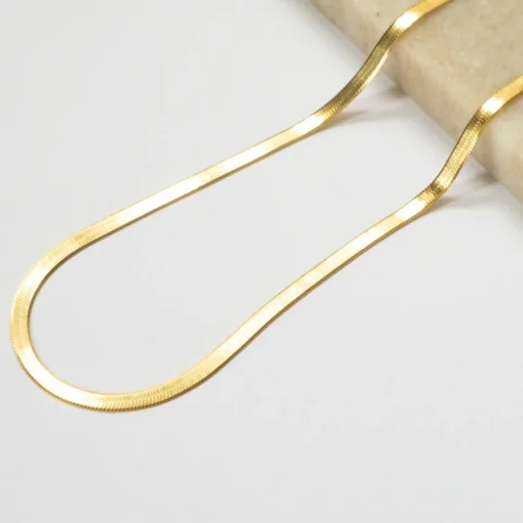 NEW 14K Yellow Gold 925 Sterling Silver Herringbone Chain Necklace - Picture 5 of 8